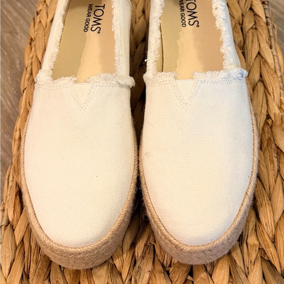 TOMS Cream Canvas Espadrille Slip-On with Rope Sole - Picture 3 of 5